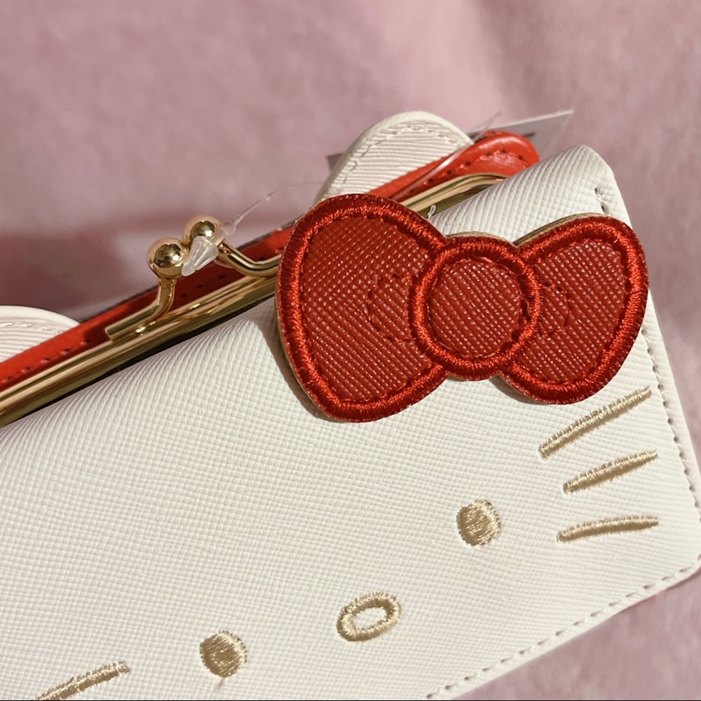 🎉2XHP!🎉 Sanrio Japan Hello Kitty Red Tartan Trifold Gamaguchi Wallet - Picture 2 of 14